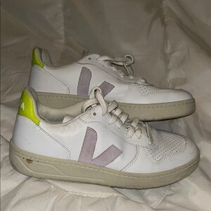 Veja Women's White and Lavender Sneakers